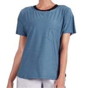 Vuori lux Women's Blue Short Sleeve Pocket Performance Tee